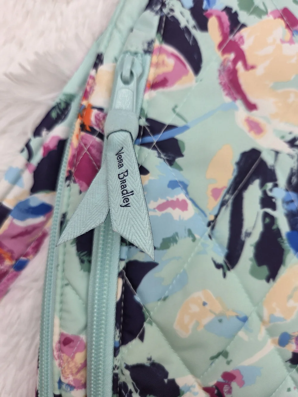Vera Bradley NWT Quilted Floral Sling‎ Crossbody Backpack Bag